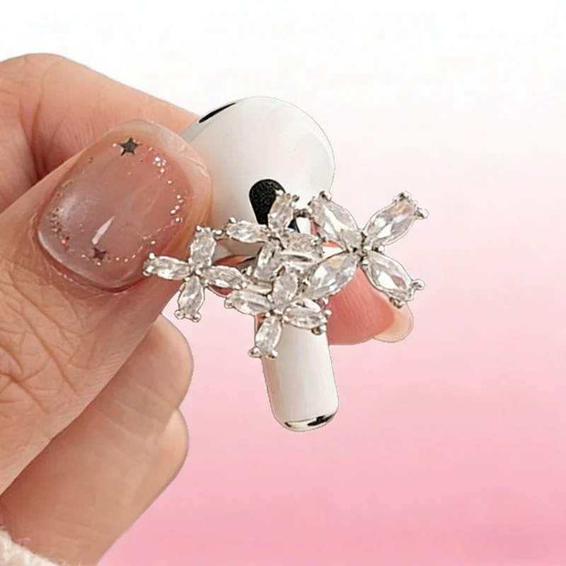 Korean Style Sparkling Zircon Snowflake Ear Cuff for AirPods Cute Crystal Earring Clip Custom Fashion Earbud Decor Accessories