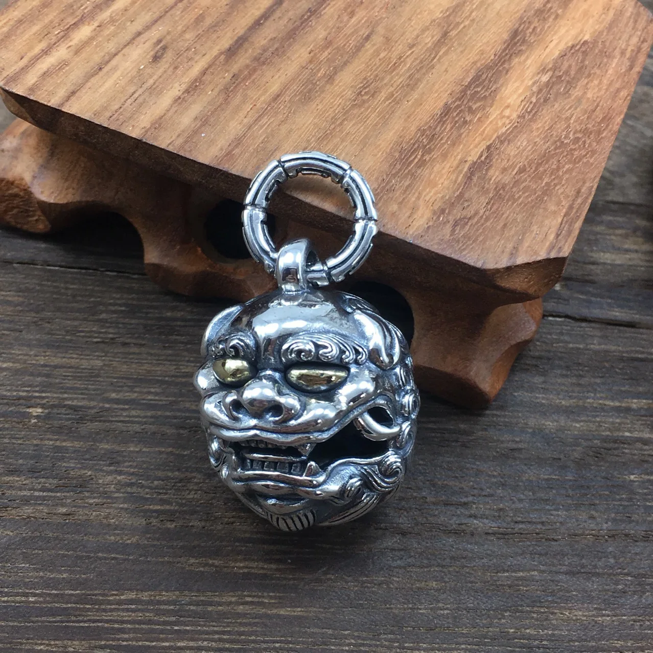 

Lion head bell pendant for men and women, sterling silver s925stylishretrofashion pendant, trendy pendant jewelry