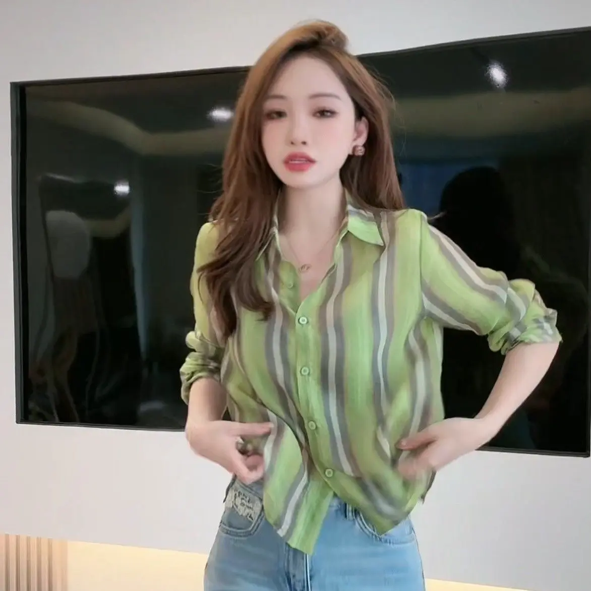 green shirt