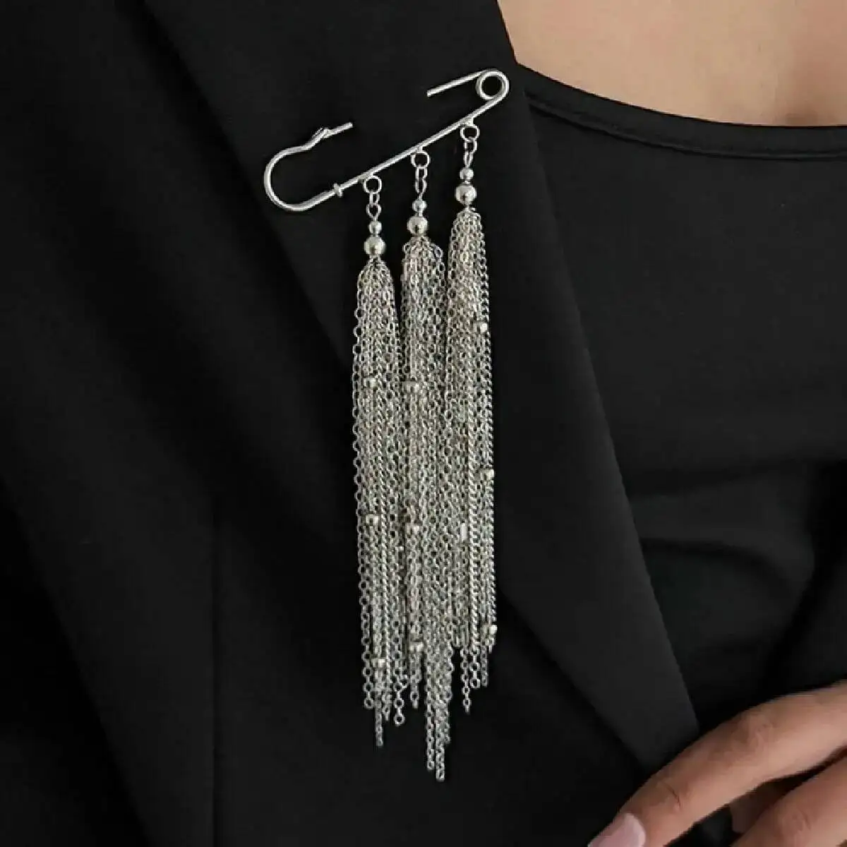 Salircon Creative Tassel Brooch Detachable Fashion Accessory Fixed Clothes Pin Bag Pendant Tighten Buckle Trouser Leg Jewelry