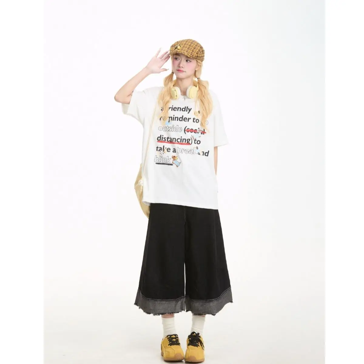 Retro Wide Leg Japanese Splicing Jeans Women's Button Loose Fit CasualHigh Waist Seven-Foot Pants American Design Shorts