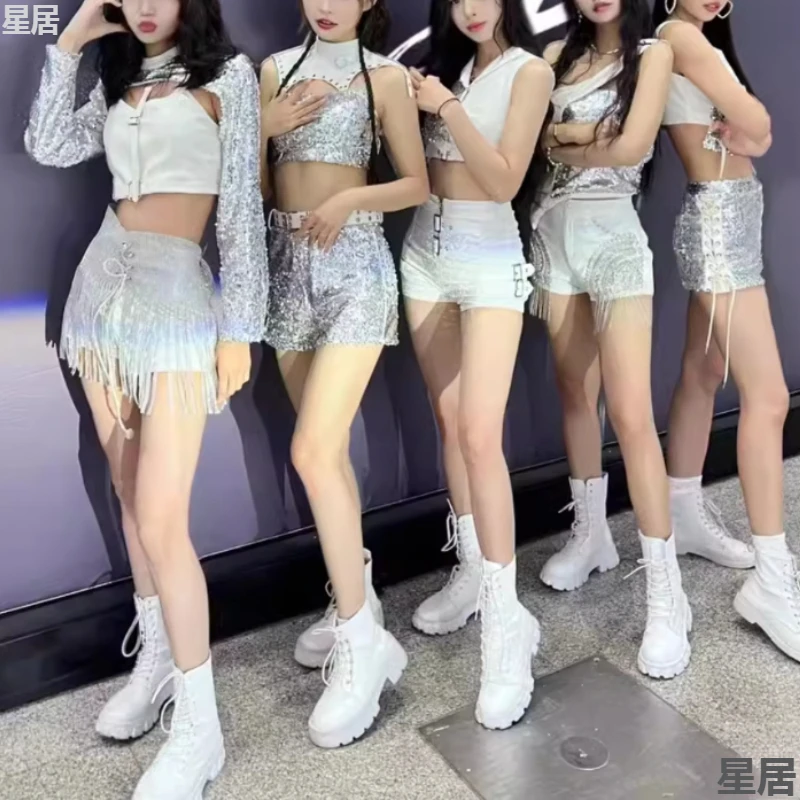 새로운 재즈 댄스 의류 한국 여성 그룹 무대 공연 의상 실버 스팽글 의상 나이트 클럽 여성 섹시한 댄스 의상