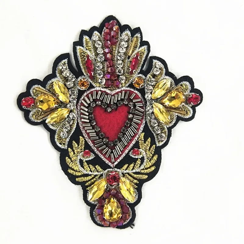 1 قطعة من الأحمر القلب مطرز الترتر التصحيح مخيط على الأزهار القماش ملصق DIY بها بنفسك الملابس حبة التصحيح شارة زين المطرزة حبة #4