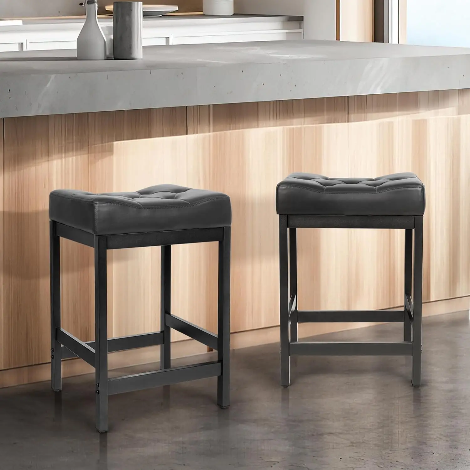 Bar Stools Set of 2, 24 inch Height Counter Stools with Thick Saddle Cushion, Modern PU Leather Bar Stool with Metal Frame