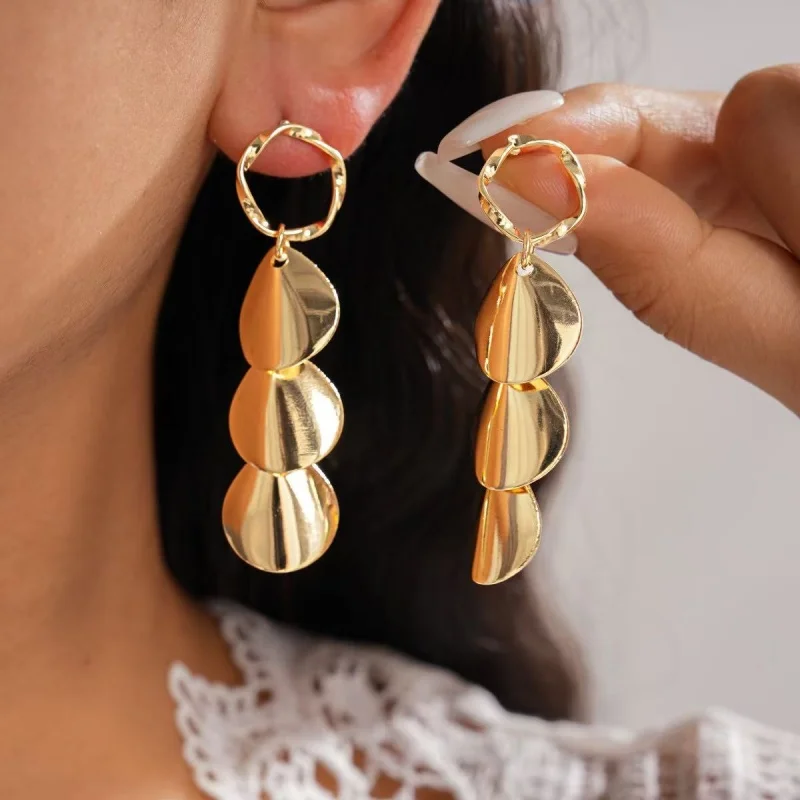 Luxury Gold/Silver Multi-layer Fan Tassel Earrings for Women, European Exaggerated Long Dangle Face Slimming Elegant Jewelry