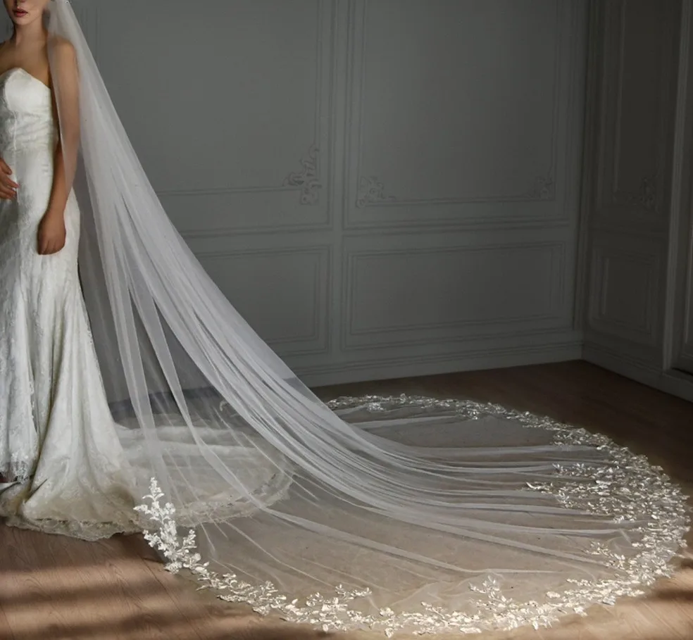 Weiß Elfenbein Lange Blume Spitze Applikation Hochzeit Braut Schleier Rand Kapelle mit Kamm Frauen Hochzeit Zubehör velo de novias