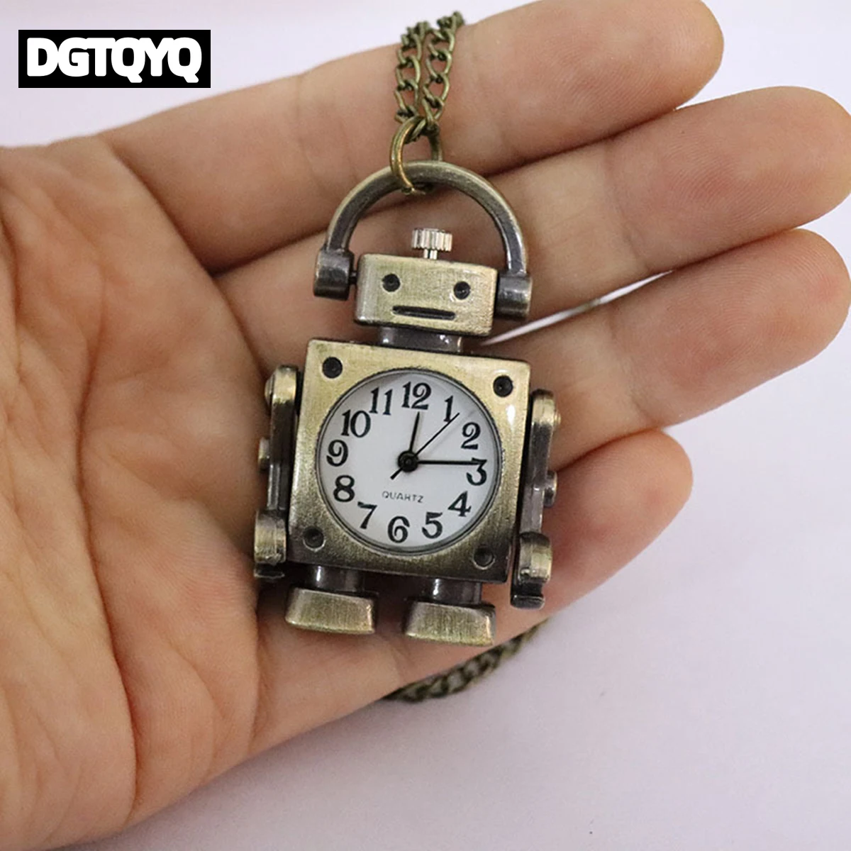 Vintage Robot Shape Arabic Numerals Round Dial Quartz Pocket Watch Pendant Decorated with Cute Keychain Bag Charm for A Party