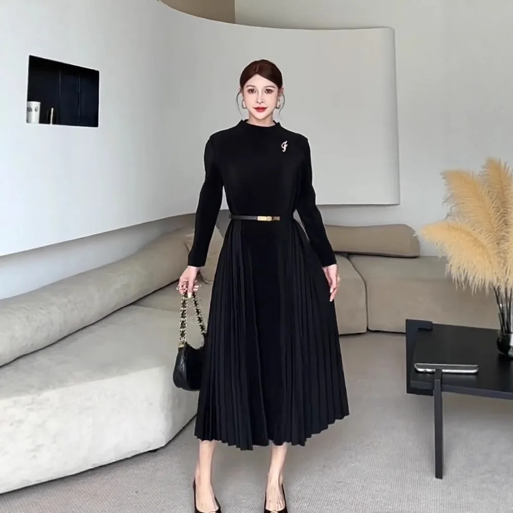 

Miyake Fold New 2025 Waist Fold Dress Fashionable, Simple and Elegant A-line Skirt Pleats Large Skirt Long Sleeve Skirt Autumn