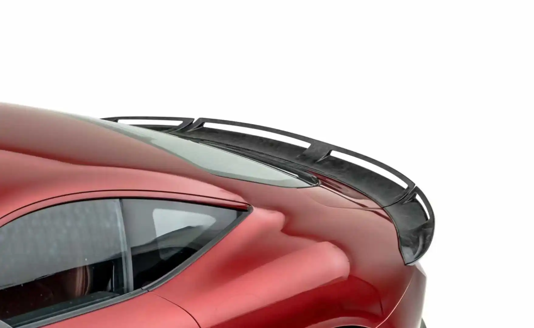 High Quality Dry Carbon Fiber Rear Spoiler for Roma Upgrade MSY Style Car Body Kit Auto Parts Rear Wing Aerokit Tuning