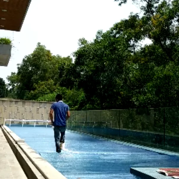 Professional Automatic Polycarbonate PVC Slats Security Retractable Swimming Pools Cover High Quality for Kids Pets