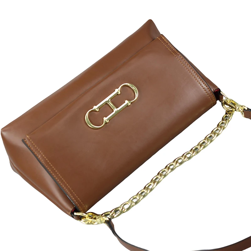CH BBrand Women's Handbag New Versatile Solid Color Letter Design 2025 New Classic Daily Commuting Crossbody Bag Women image 5