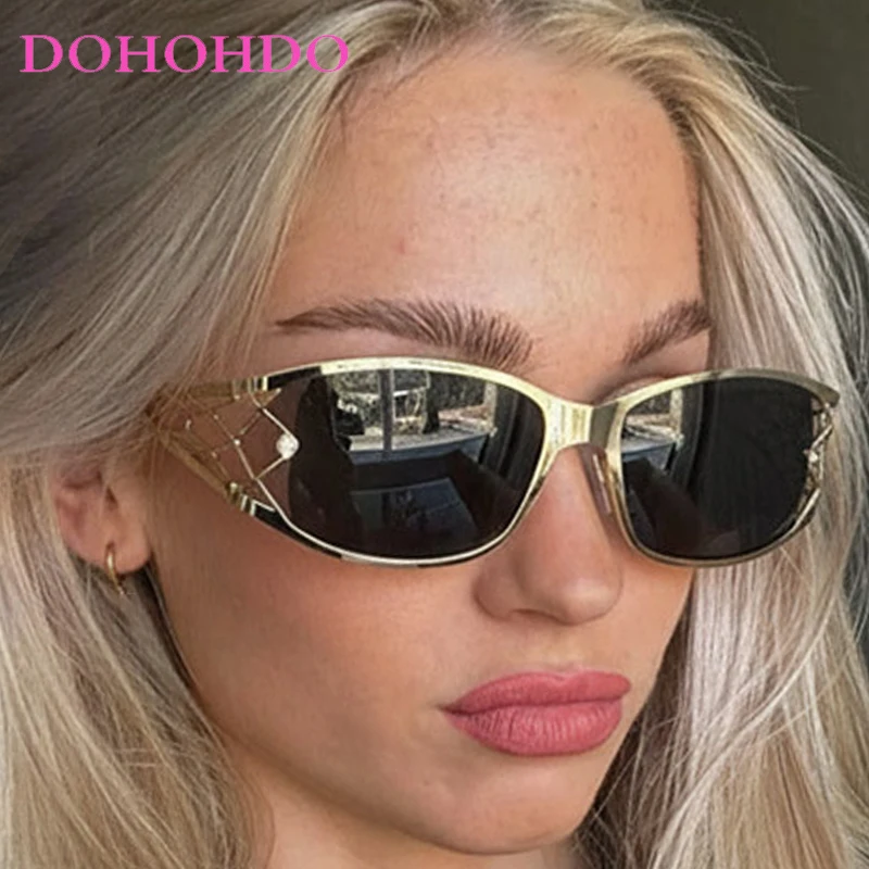 

New Fashion Metal Square Hollow Out Women Sunglasses 2025 Brand Designer Punk Men Shades Outdoor Travel Sunglasses Lentes UV400