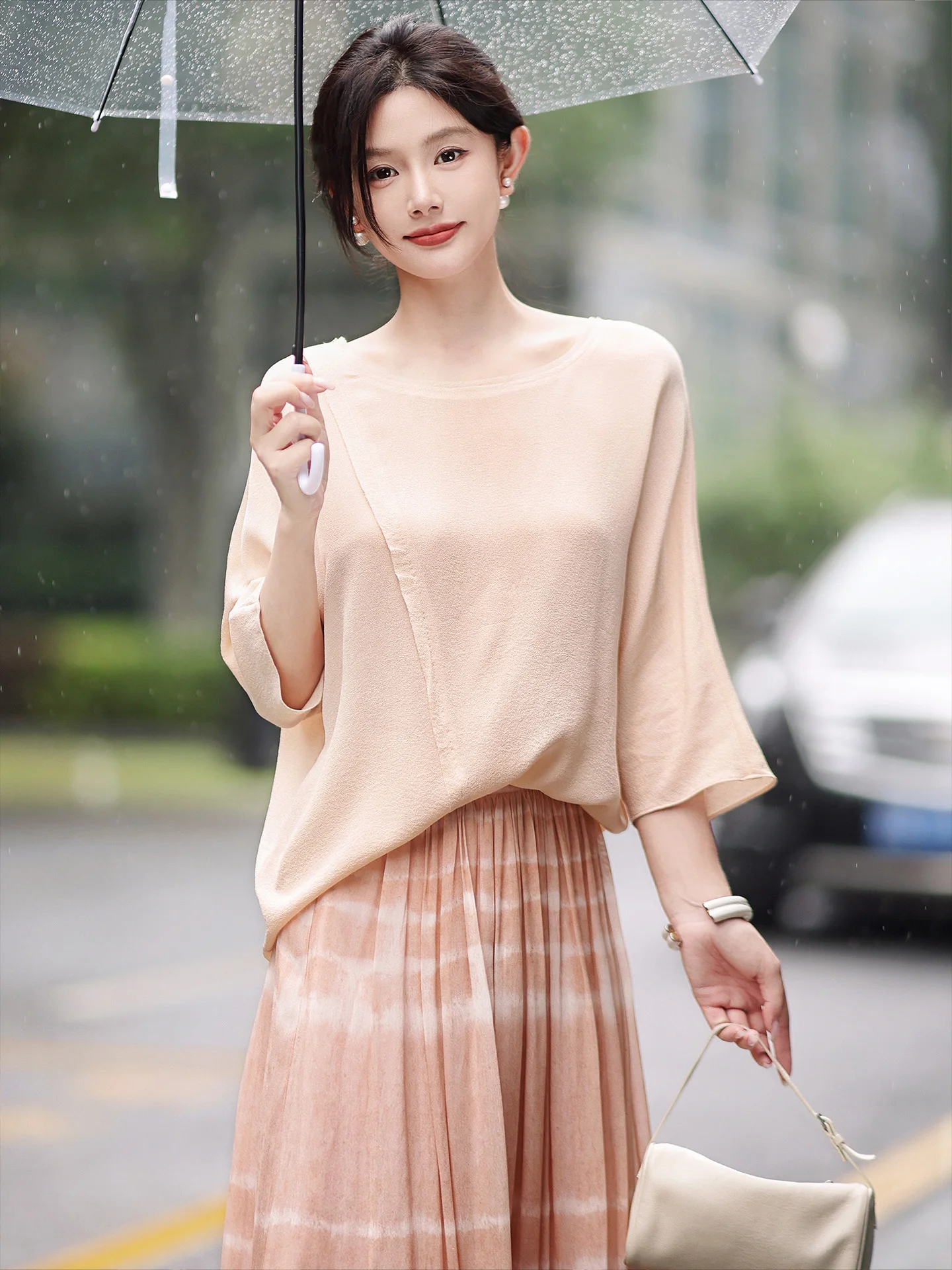 

Летняя шелковая футболка ZhaodaXi с круглым вырезом, легкая, прохладная, женская, для повседневной носки, однотонная, стандартный крой