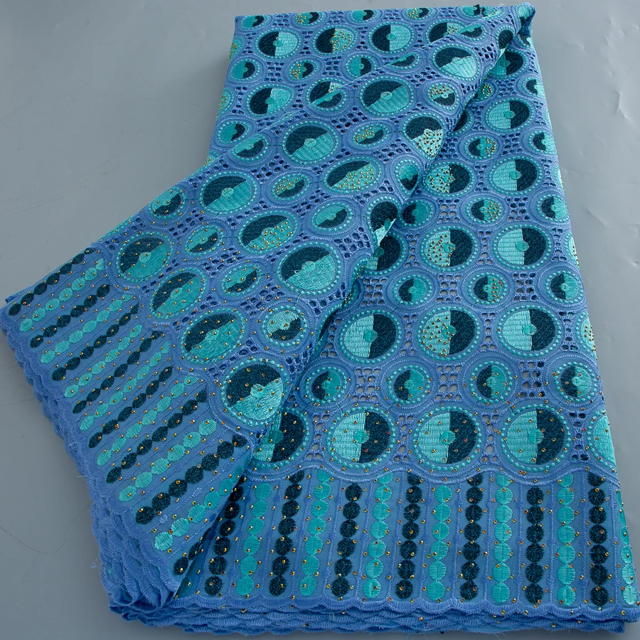 Tissu africain en dentelle de coton, tissu nigérian en voile suisse brodé bleu avec pierres pour la couture de robes de soirée et de mariage, 5 yards
