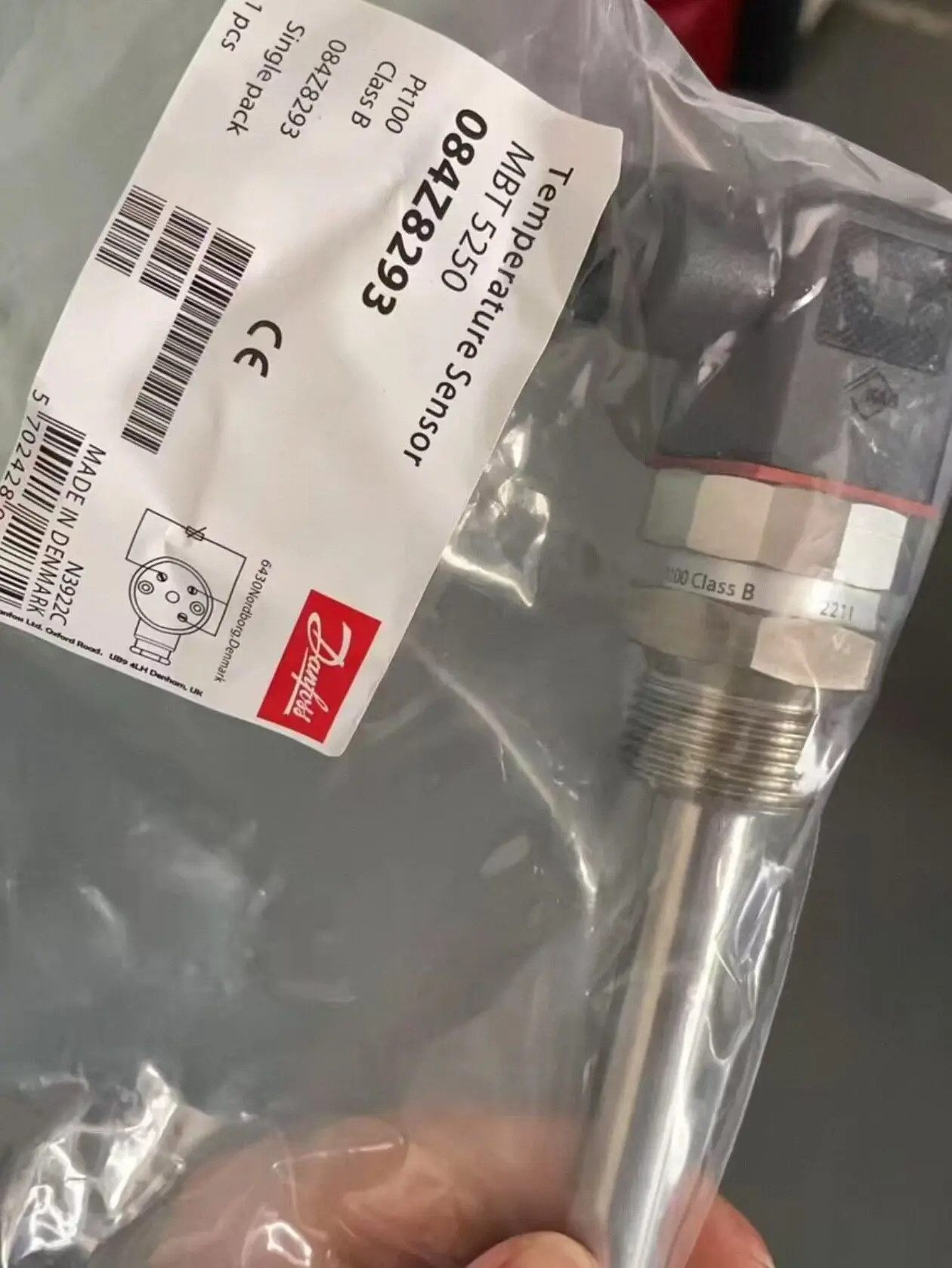Model 084Z8293 New Danfoss Temperature Sensorin stock