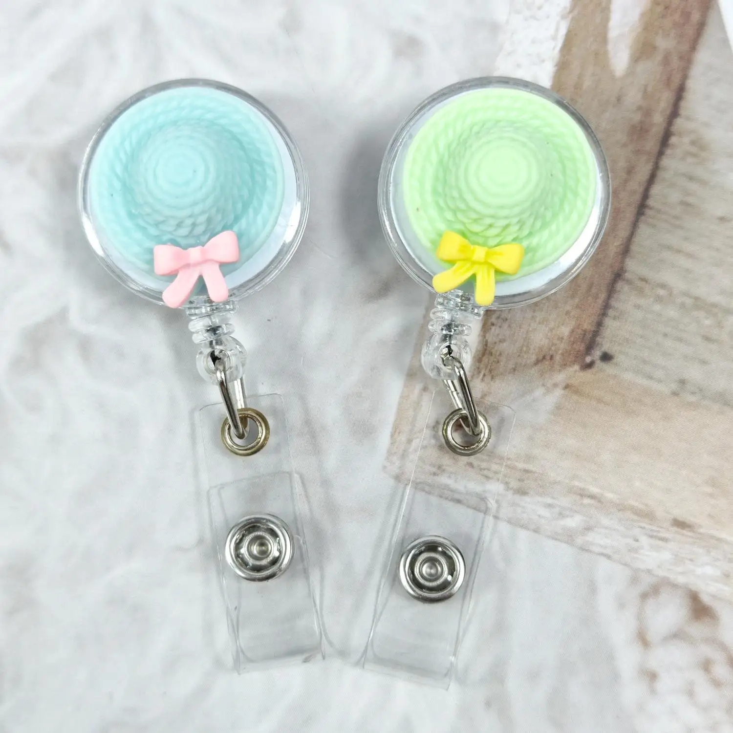Cute Cartoon Hat Staff Factory ID Lanyard Clip Retractable Nurse Badge Reel for Healthcare Workers
