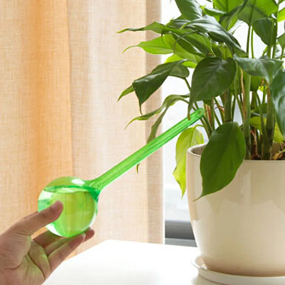 5PCS Garden Automatic Plant Water Feeder Self Watering Plastic Ball Flowers Water Cans Flowerpot Drip Irrigation Device for Pot