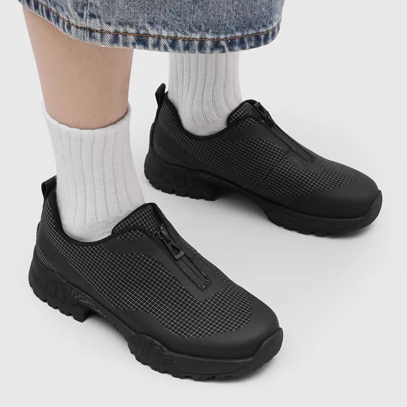 High quality summer men sports leisure shoes checkered thick sole added anti slip mid zipper breathable hiking shoes