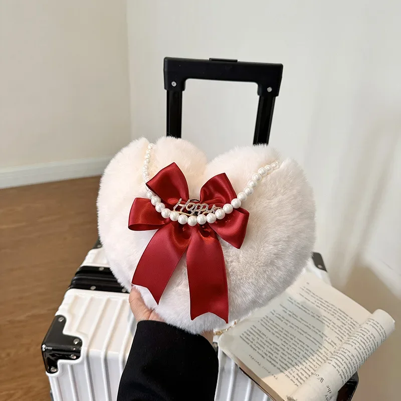 

Versatile Pearl Crossbody Love Bag Bow Shoulder Handbag Elegant Women's Fashion Accessory
