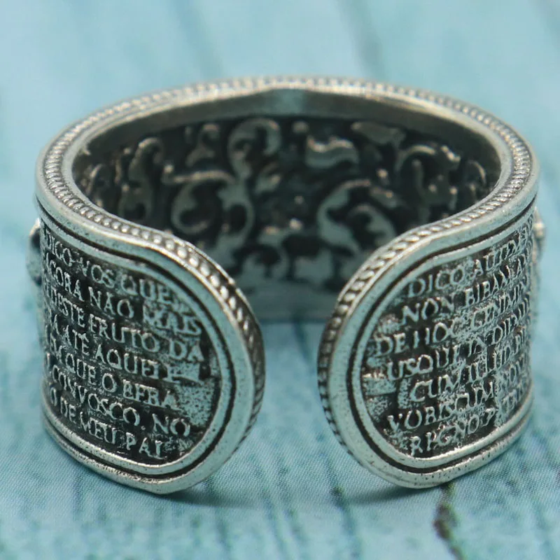 Buy 4 Get 1 Free 13g Silver Cuff Rings outlines the dramatic gathering of Christ and the twelve apostles at the fateful moment