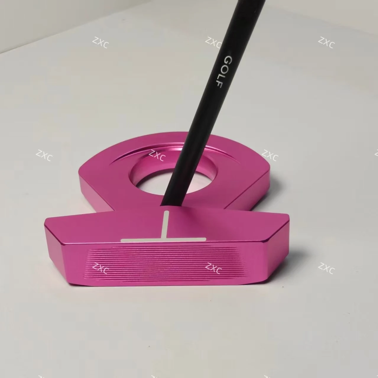 LAB series DF3 color and alignment lines can choose to wear a hat cover.. The grip of the shaft can be divided into white and bl