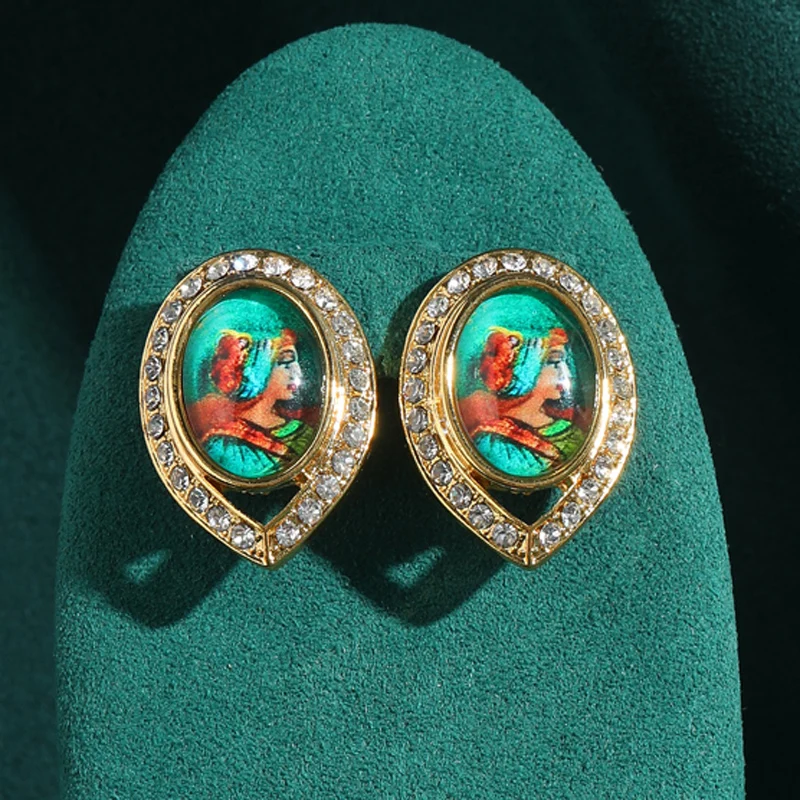 

Vintage Beauty Head Studs Earrings Gold Color Water Drop Oval Designer Antique Woman Jewelry Accessories For Dressing Trend 2025