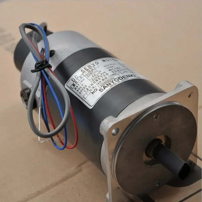 for SANYO spark machine dedicated DC servo motor M818T-031, 48V 5.3A speed 3000rpm shaft length 25mm / shaft diameter 11mm