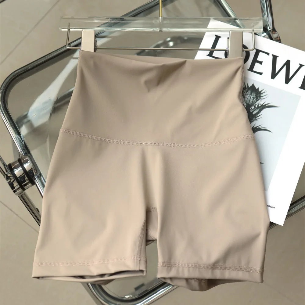 

High Elastic Nylon Sports Shorts Compression Fit Butt-Lifting Design Running Shorts 3-Inch Length Quick-Dry Stretch