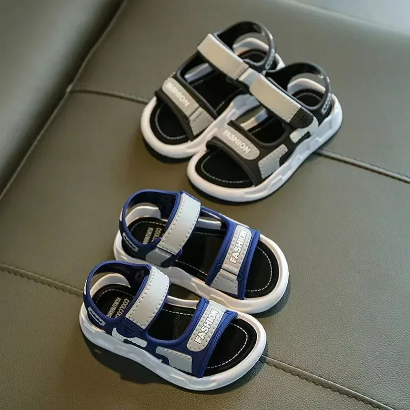 New children\'s summer boys and girls sandals Korean version of primary school students non-slip soft sole non-slip beach sandals