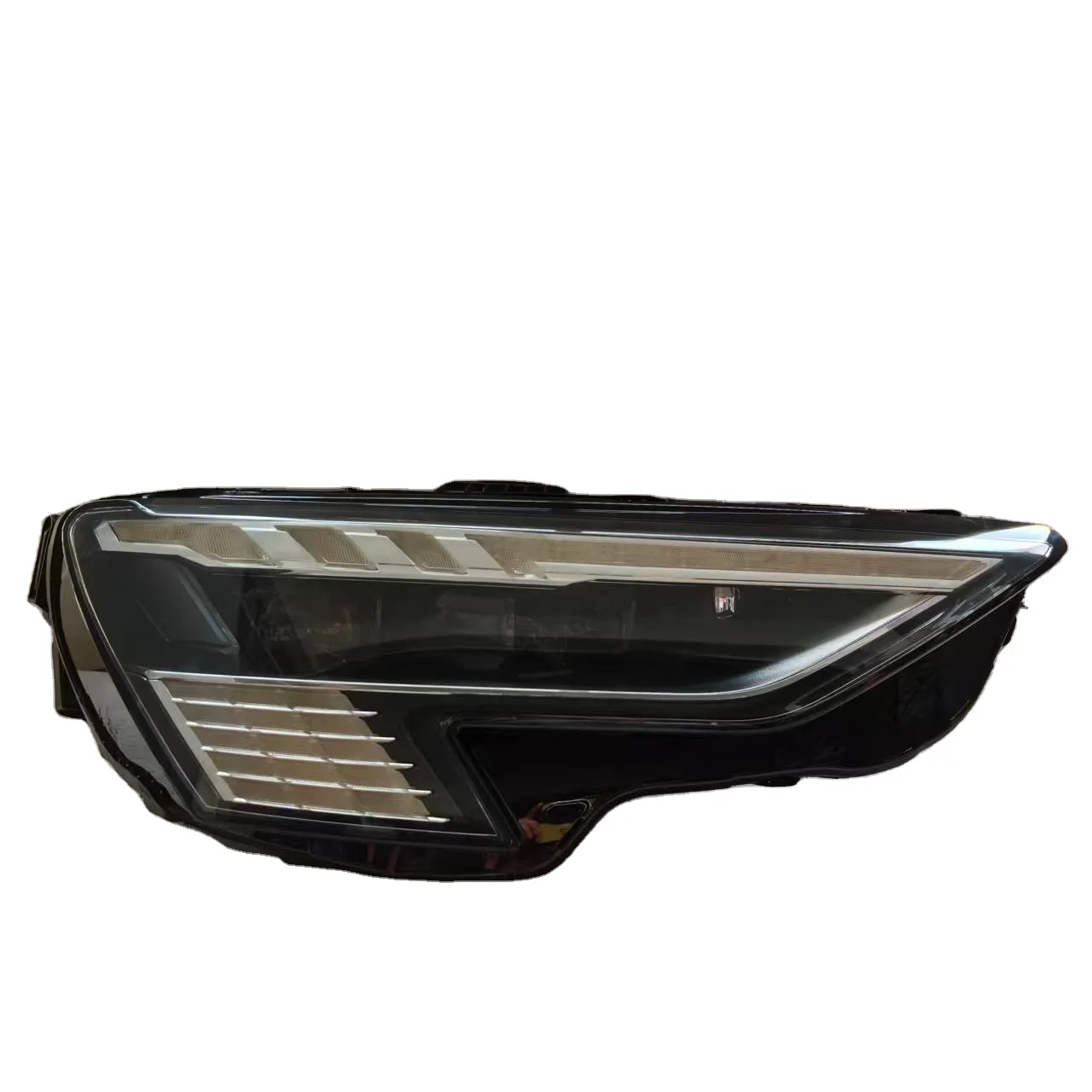 

For 2021-2024 Audi S3 RS3 Original Matrix Headlights High Quality LED Headlight OEM 8Y0941036 Right Front Headlight