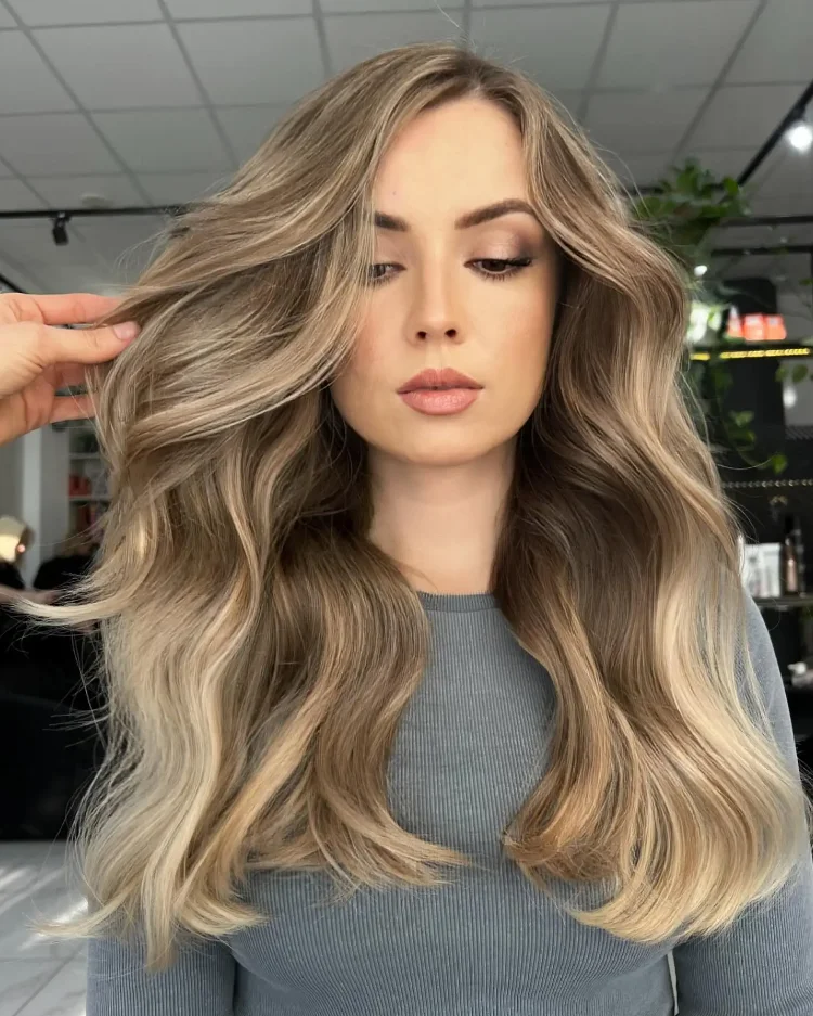 

24'' Blonde Brown highlight wavy synthetic wig Museum hairloss alopeica chemo wig cosplay Handmade wigs Middle Part Glueless Wig