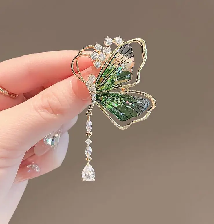 Exquisite Green Crystal Butterfly Brooch for Women Girls Metal Lapel Pins Suit Sweater Badges Jewelry Accessories Gift