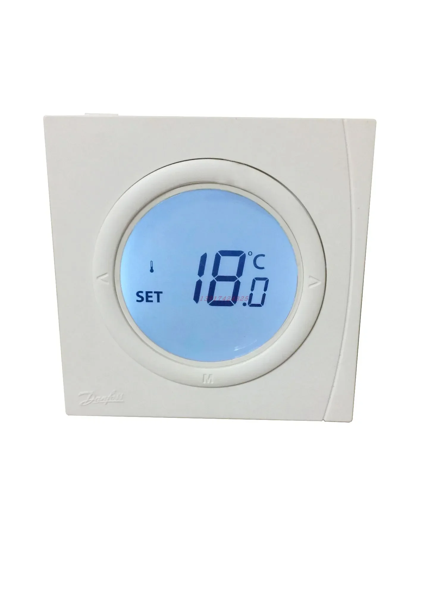 Suitable for the temperature switch panel of floor heating, LCD display screen to control the temperature controller