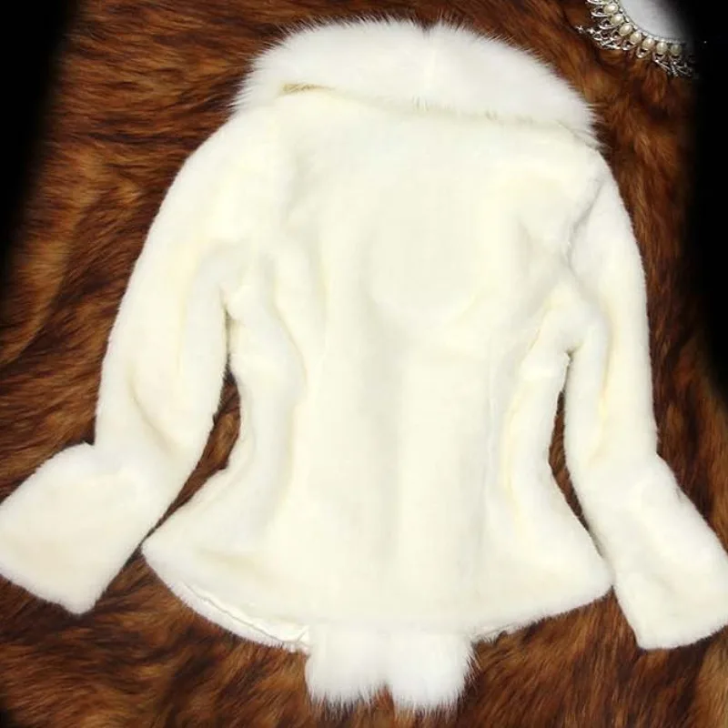 Cappotto di pelliccia simile al visone per le donne, collo di pelliccia di volpe imitazione, capispalla corta sottile, moda femminile, cappotto Casual caldo addensato, inverno