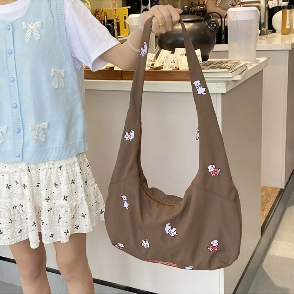 

Commuting Cartoon Shoulder Bag Large Capacity Korean Style Puppy Embroidery Nylon Bag Casual Sweet Messenger Bag Daily Use