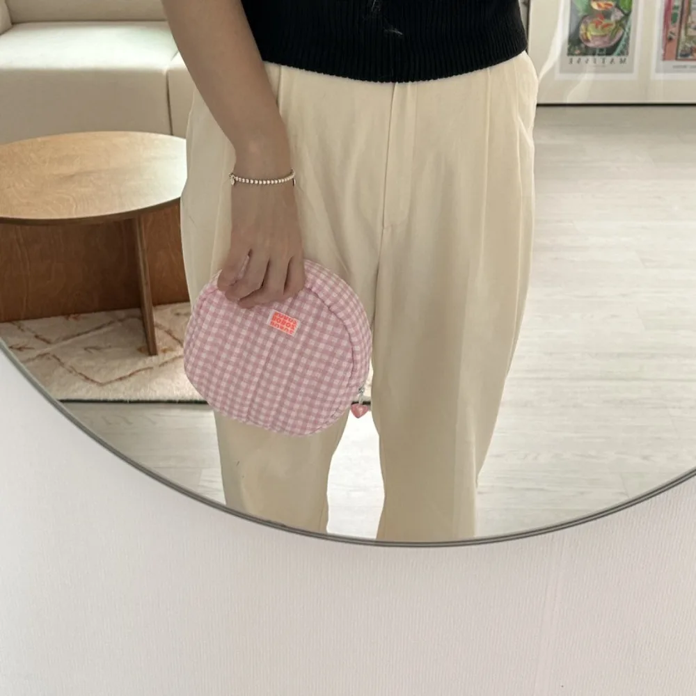 

Круглая косметичка Ins в корейском стиле, большой вместительный клетчатый органайзер для туалетных принадлежностей, сумка для монет, канцелярская сумка, хлопковый женский кошелек для монет