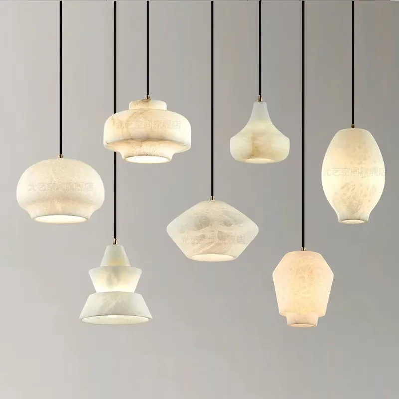 모던 대리석 샹들리에 조명 이미지