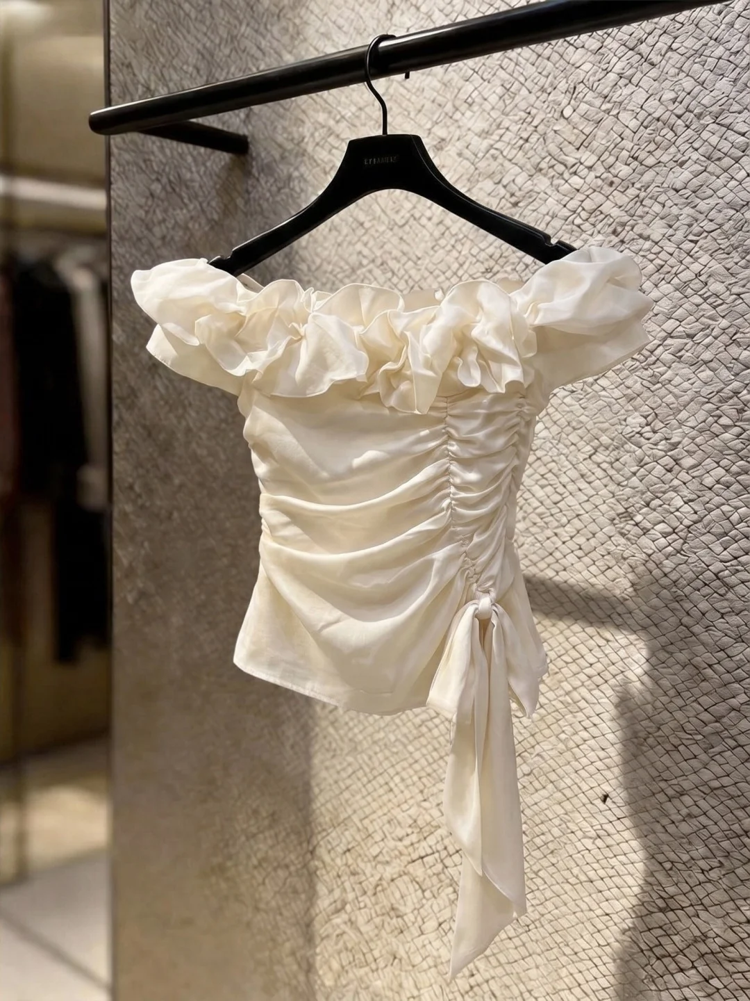 

Slim Fit Short Sleeve One Shoulder Ruffle Top Beautiful Korean Style Commute Silk Women's Fashion Summer 2026 Elegant Shirt