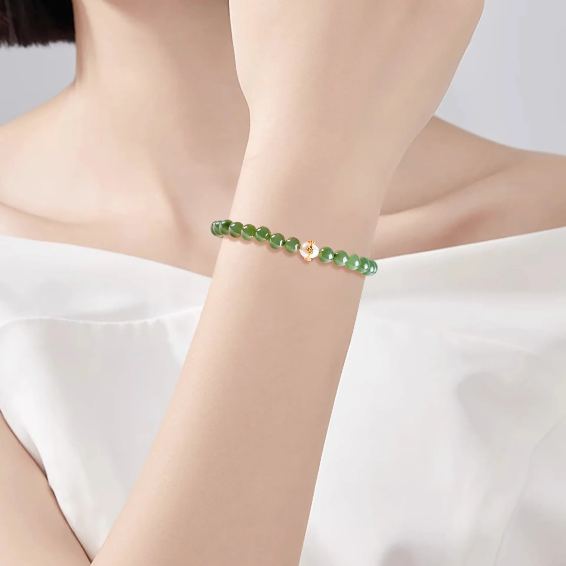 

High-quality 6MM Natural Hetian Jade Jadeite Pearl Bracelet Jadeite Women's Ancient Style Bracelet Gift for Mom or Friends