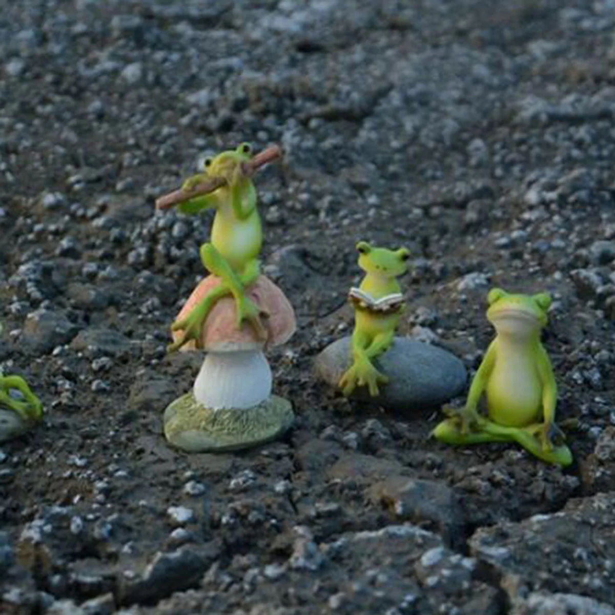 

miniature figurine figurines statue miniature decorations miniature decorations for terrariums miniature decorations for crafts