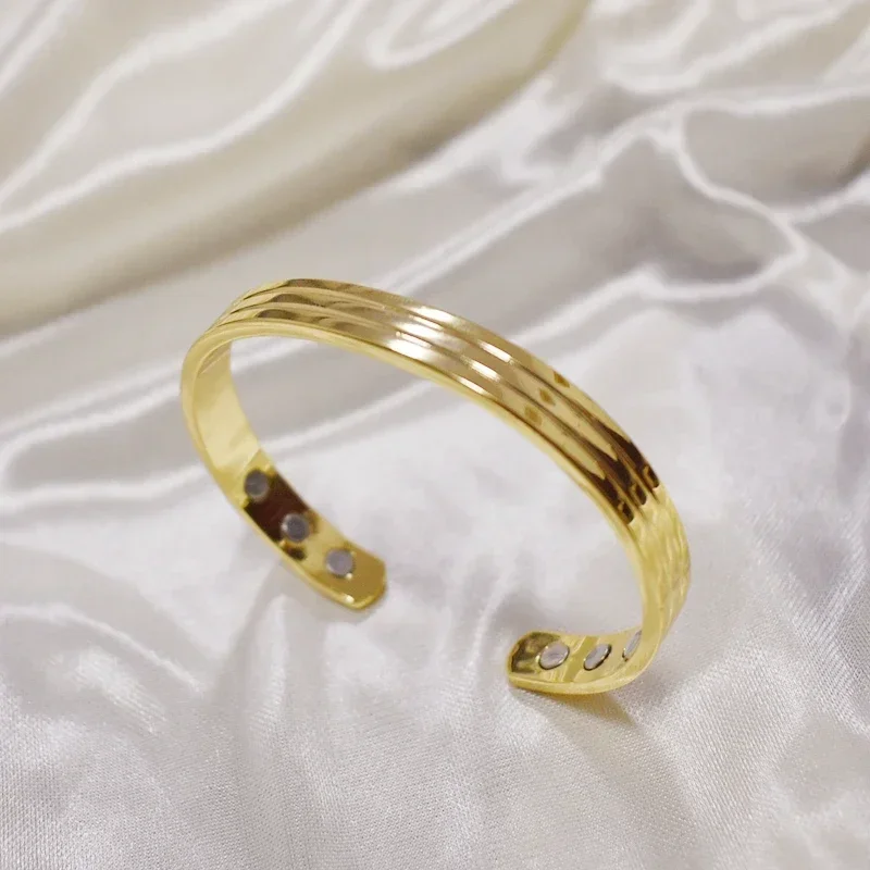 Rosegold Color Magn… - image