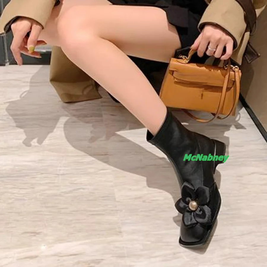 Flower Embellished Leather Short Boots,Flat Toe Square Low Heel Women Boots Zipper Opening Boots 2023 New Zapatos Para Mujere