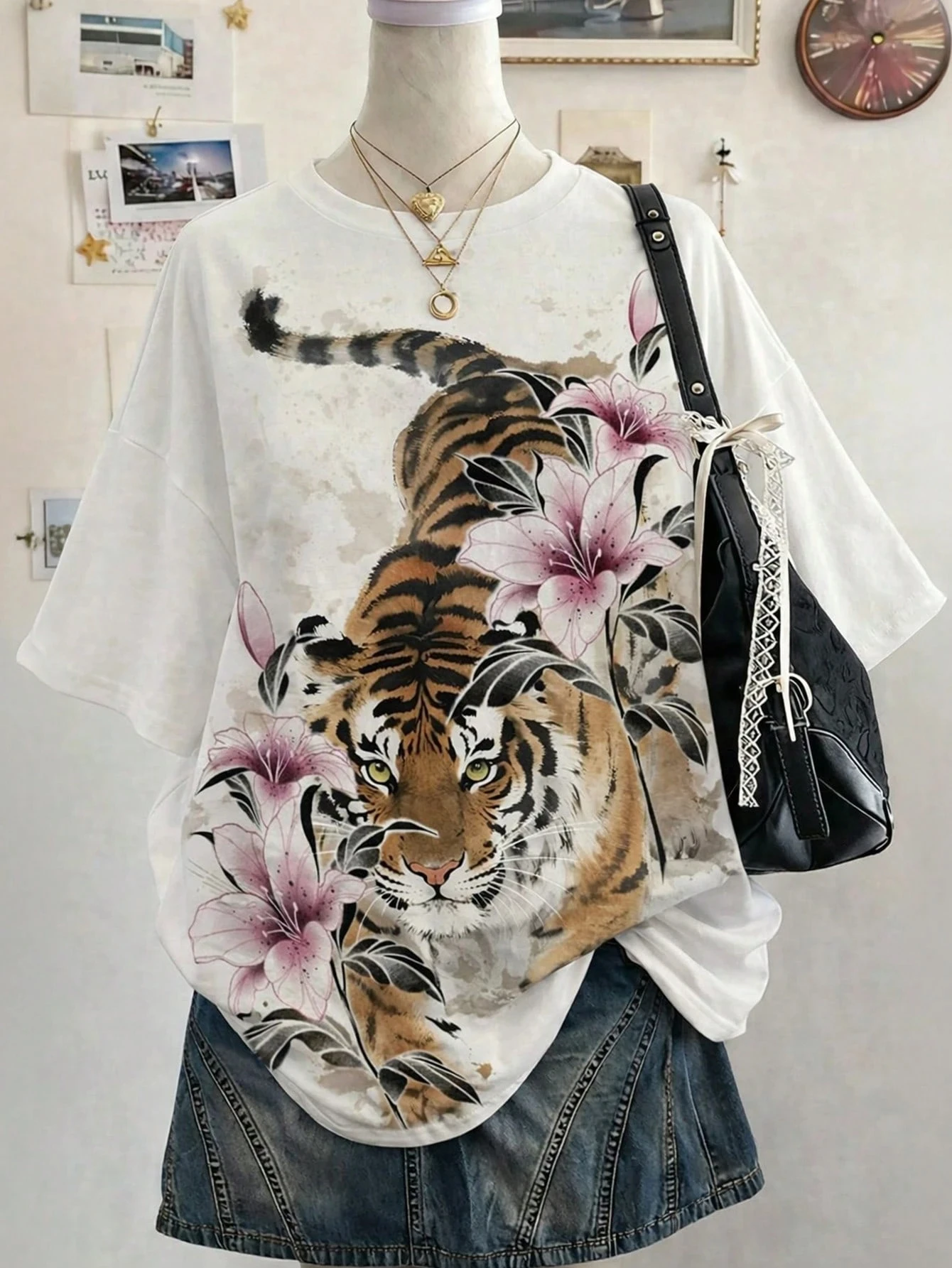 New Women's Tiger Leopard Printed Y2K Style T-shirt with Shoulder Drop, Medium To Long, Casual Sports and Urban Style