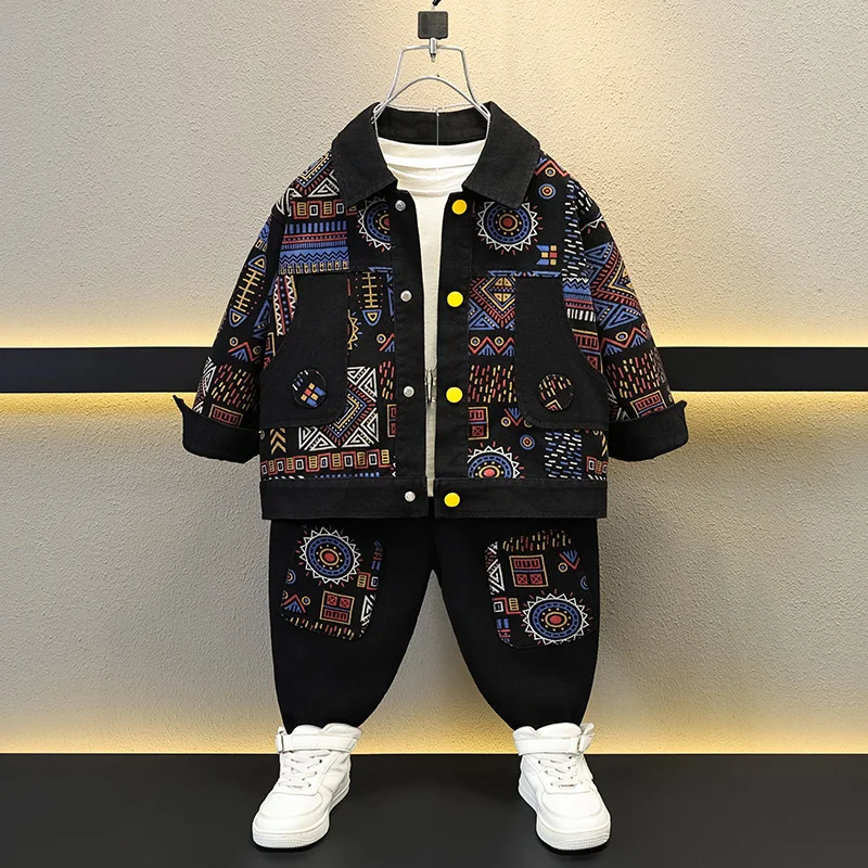 

Модный джинсовый комплект для мальчиков, осень 2025, новинка, костюм-двойка, трендовый повседневный спортивный костюм для подростков, хлопок