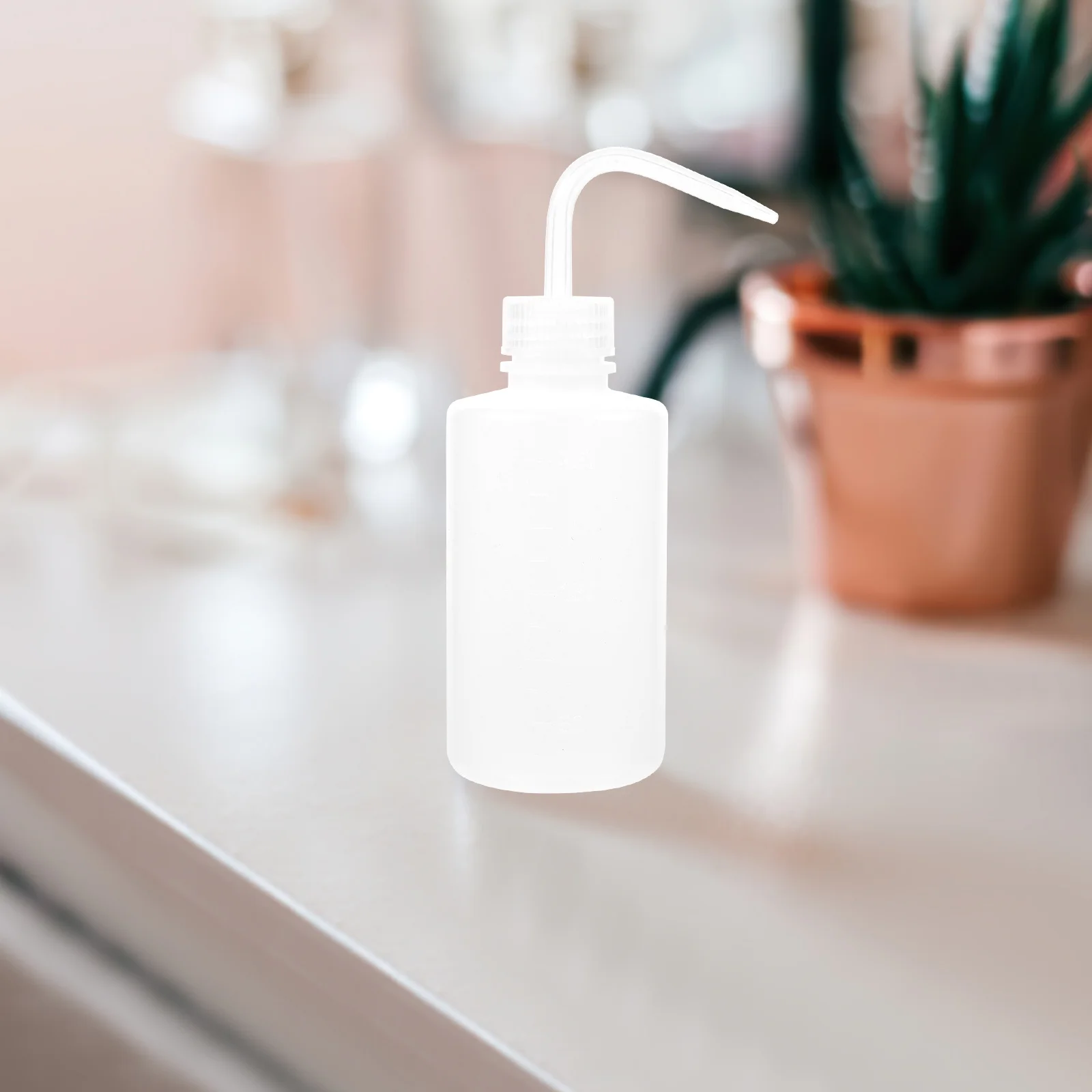 6Pcs Refillable Empty Wash Bottle with Scale for Cosmetics Condiments Oils Practical Design for Lab Kitchen Squeeze Bottles