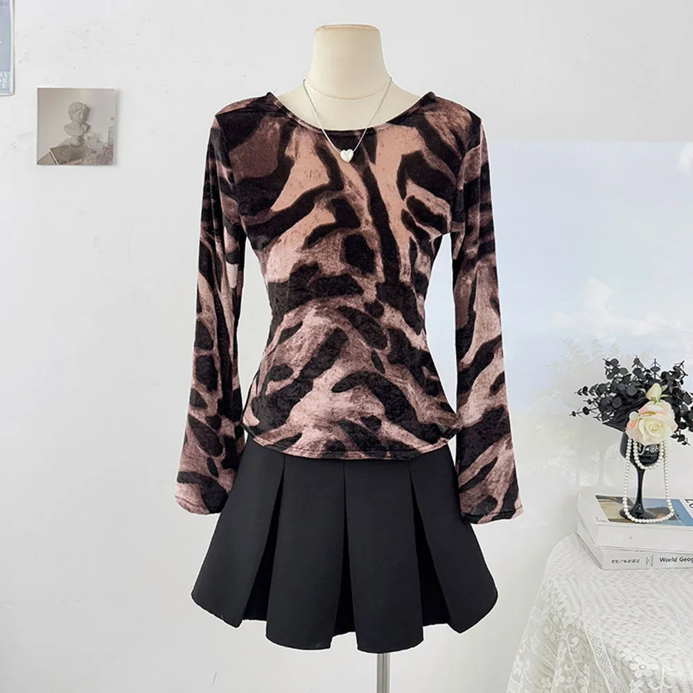 New Contrast Color Design Fitted Silhouette Pullover Niche Style Long Sleeve Top New Spring Summer Pullover Womens Clothing
