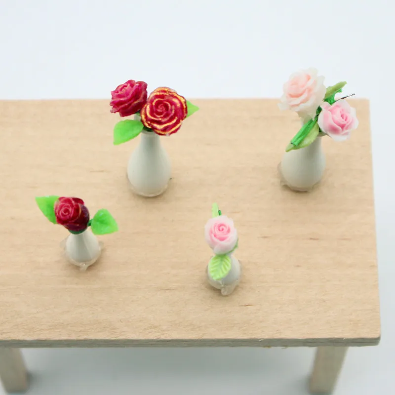 

Dollhouse Porcelain Rose Vase Double Head Rose Model Miniature Plant Outdoor Scene Miniature OB11 Scale Home Decor Decoration