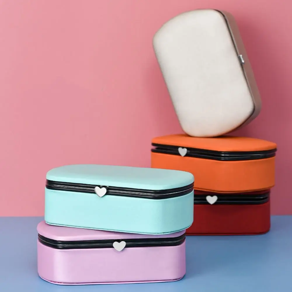 

Простая коробка для хранения украшений из искусственной кожи, пылезащитный органайзер для ожерелий, браслетов, серег, колец, футляр для хранения ювелирных изделий для женщин