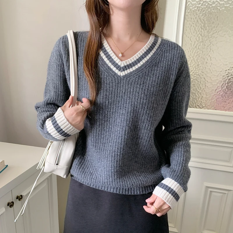 Women's Thick Wool V-Neck Winter Sweater - Casual Knit Jumper