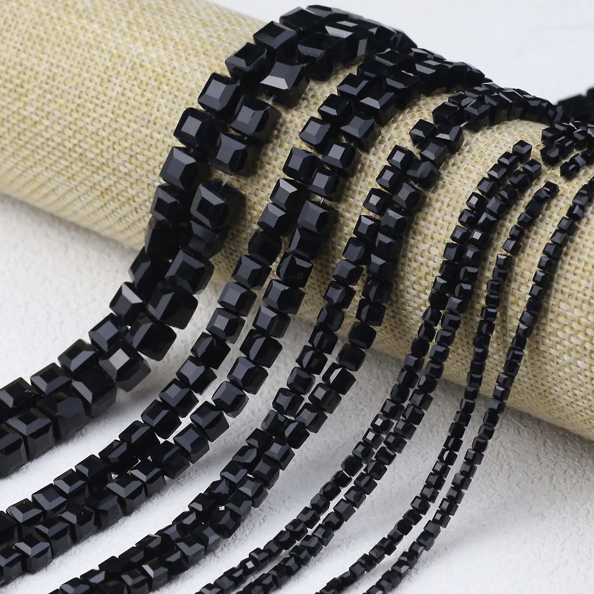2-7MM Lose Perlen Österreichischen Kristall Spacer Quadratische Form Schwarz AB Farbe Für DIY Schmuck Machen Liebe Armband halskette Zubehör